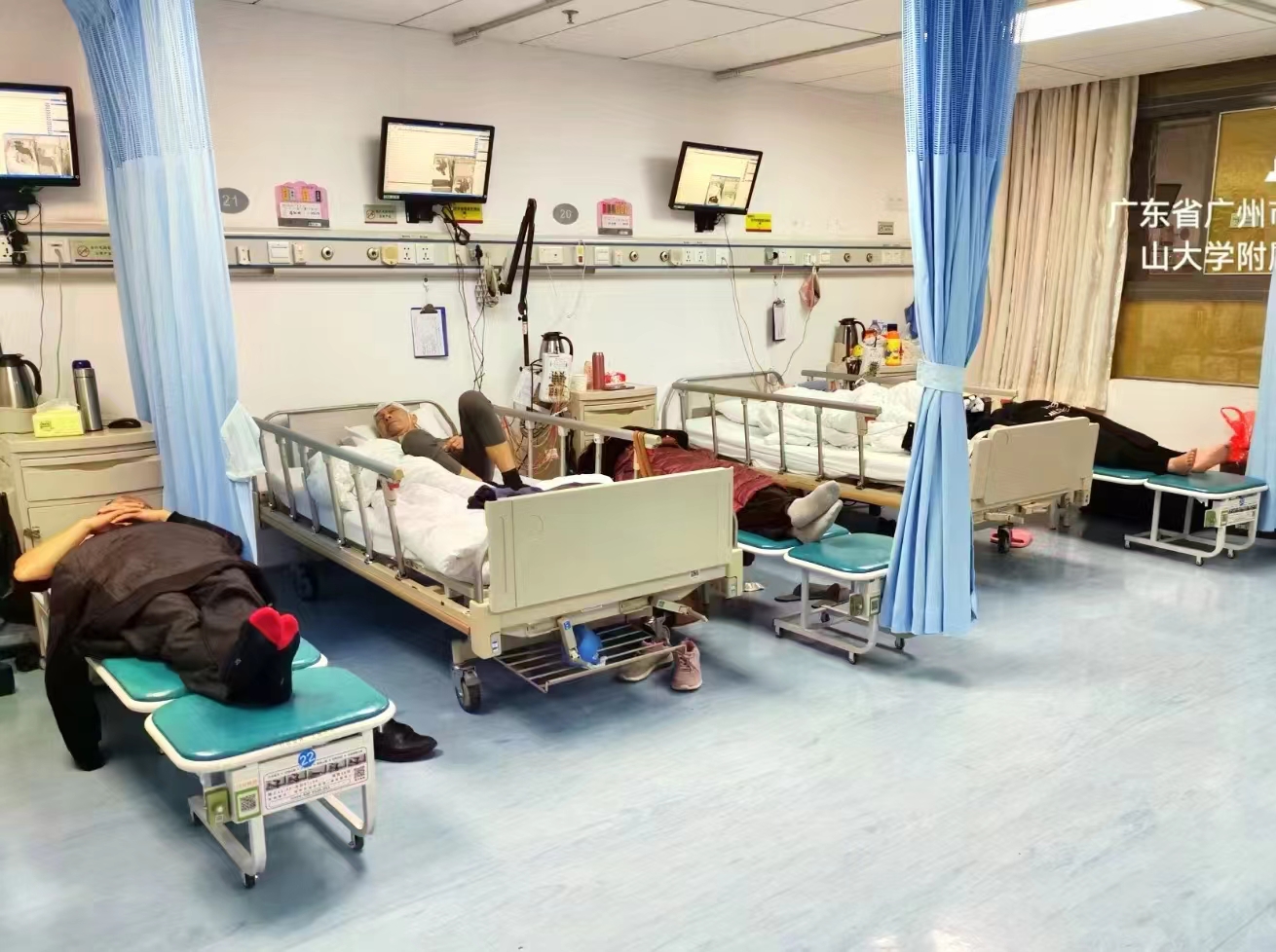 醫(yī)院共享陪護(hù)床：共享健康，愛(ài)陪你我！